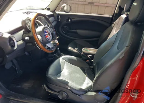 2008 Mini Cooper из США, поврежденный, VIN WMWMF33568TT62382